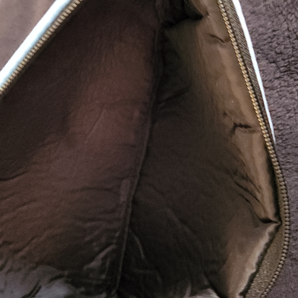 NEW- Cosmetic Bag - Penguins sliding down a hill - Picture 6 of 7
